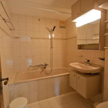 Apartmán Haus Lizi, 8 *