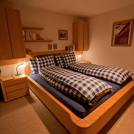 Haus Lizi, 8 * Церматт