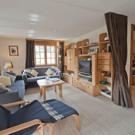 Haus Lizi, 8 Daire *